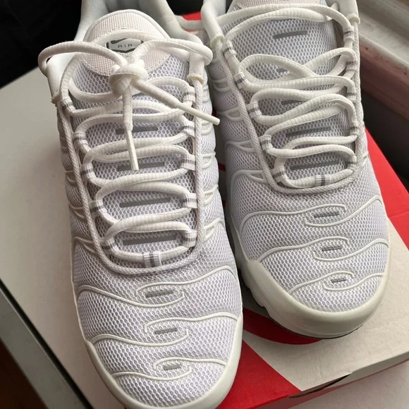 Nike Air Max Plus Triple White Men’s 8